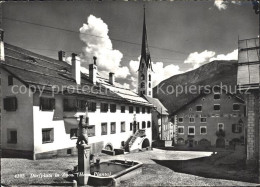 11637786 Zuoz GR Dorfplatz Brunnen Kirche Haus Planta Zuoz GR - Other & Unclassified