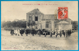 CPA 76 NEUFMARCHE - Ecole Des Filles * Normandie - Autres & Non Classés