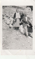 JEWISH JUDAICA  FAMILY ARCHIVE SNAPSHOT PHOTO FEMME HOMME  8.4X12.5cm. - Anonymous Persons