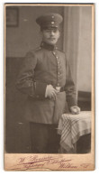 Fotografie W. Roesner, Wilkau I / S., Portrait Soldat In Uniform Mit Schirmmütze  - Personas Anónimos