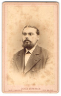 Fotografie Oskar Strensch, Wittenberg, Portrait Stattlicher Herr Mit Brille Und Vollbart  - Anonyme Personen