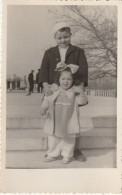 JEWISH JUDAICA  TURQUIE CONSTANTINOPLE  FAMILY ARCHIVE SNAPSHOT PHOTO ENFANT  8.5X13.5cm. STUDIO CACHET - Anonymous Persons