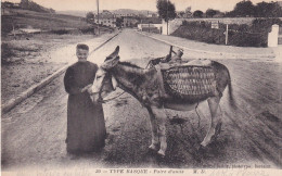 Types Basques (64 Pyrénées Atlantiques) Paire D'amis Femme Et Son âne Départ Pour Marché édit Delboy N° 30 Circulée 1915 - Otros & Sin Clasificación