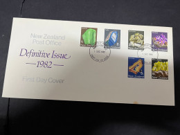 9-5-2024 (4 Z 34) New Zealand FDC - 1983 - Stones DEfinitive - FDC