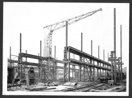 PHOTO ORIGINALE 18 X 24 LUXEMBOURG GARE DECEMBRE1949 - CHANTIER CONSTRUCTION ALELIER NORD REPARATION LOCOMOTIVES - D - Places