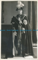 R046649 Exhibition Of Ceremonial Robes. Arundel Castle. Sussex - Monde