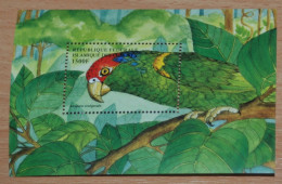 COMORES 1999, Birds, Parrots, Endangered Animals, Fauna, Mi #B416, Souvenir Sheet, MLH* - Parrots