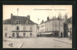 CPA Nuits-Saint-Georges, Place Villeneuve  - Nuits Saint Georges