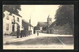 CPA Mirebeau-sur-Bèze, Place Des Marronniers Et Eglise  - Mirebeau