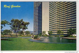 OAKLAND, Calif., Kaiser Center Roof Garden With Pool - Oakland