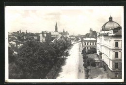 AK Friedeck, Strassenpartie Mit Kirche Im Hintergrund  - Tchéquie