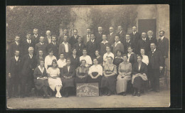 AK Pohled, Gruppenbild Mit Damen Und Herren  - Czech Republic