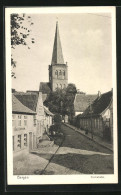 AK Bergen / Rügen, Kirchstrasse Mit Kirche Im Sonnenschein  - Ruegen