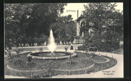 AK Zittau, Brunnen In Den Anlagen Am Rossplatz  - Zittau