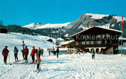 13123526 Lenk Simmental Sammelplatz Der Skischule Wintersportplatz Alpen Lenk Si - Autres & Non Classés