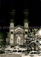 73139551 Todtnau Nachtaufnahme Zur Weihnachtszeit Christbaum Kirche Todtnau - Todtnau