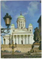 Helsinki: FORD CUSTOMLINE, WILLY JEEP STATION WAGON, WARTBURG 311, FORD CONSUL - Cathedral - (Finland) - Turismo