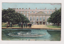 ENGLAND - London Hampton Court Used Vintage Postcard - Hampton Court