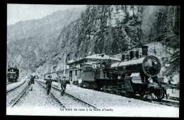 15015 - ITALIE - Le Train De Luxe à La Gare D'ISELLE - Altri & Non Classificati