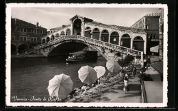 AK Venezia / Venedig, Blick Von Terrasse Auf Die Rialtobrücke  - Otros & Sin Clasificación