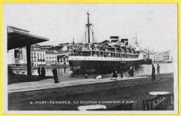 CPA PORT VENDRES - Paquebot COURRIER D' ALGERIE EL MANSOUR " à QUAI - 1940 - Port Vendres