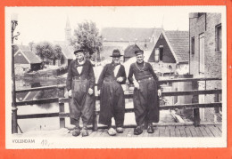 05937 / VOLENDAM Noord-Holland 3 Mannen Klompen Traditionele Kleding Op Brug 1920s TIMMERMANS Dordrecht HEMO Nederland - Volendam
