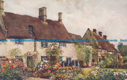 R050102 The Thatched House. Sulgrave. Salmon. No 3406 - Monde