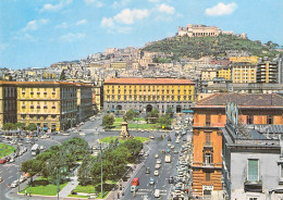 Naples - Place De La Mairie - Au Fond, Le Château Sant'Elmo - Sonstige & Ohne Zuordnung