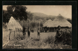 CPA A Native Homestead, Südafrikaner In Ihrem Dorf  - Ohne Zuordnung