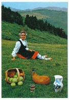 CPSM 10.5 X 15 Espagne Folklore (18)  Tipico Vasco Jeune Fille En Costume Traditionnel Basque Pommes Gourde Pichet Verre - Otros & Sin Clasificación