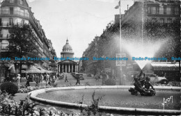 R051619 Paris En Flanant. Place Edmond Rostand. 1955 - Monde