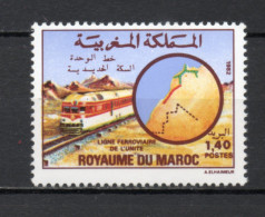 MAROC N°  932   NEUF SANS CHARNIERE  COTE  1.70€     TRAIN - Marokko (1956-...)