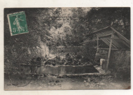 02. CPA - PARGNY LA DHUYS - - Cascade De La Dhuys -  Lavoir - Laveuse - Lavandière - - Autres & Non Classés