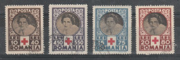 1945 - Croix Rouge/Reine Elena Mi No 827/830 - Oblitérés