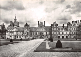 77-FONTAINEBLEAU-N°3796-A/0011 - Fontainebleau