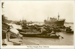 INDIA - CALCUTTA - THE BUSY HOOGLY RIVER - COPYRIGHT BOMBAY PHOTO STORES LTD - 1930s  (18377) - Indien