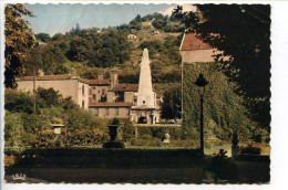 CPSM Dentelé 10.5 X 15 Isère   VIENNE La Pyramide - Vienne