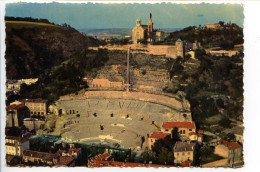 CPSM Dentelé 10.5 X 15 Isère   VIENNE-SUR-LE-RHONE Le Théatre Romain 13000 Places Et La Colline Pipet - Vienne