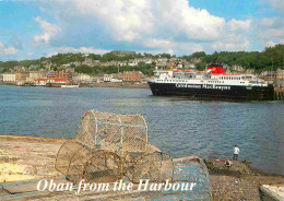 Bateaux - Paquebots - The Busy Harbour At Oban Argyll Plays Host To A Fleet Of Fishing Vessels The Many Ferries To The H - Paquebote