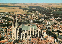 28 - Chartres - Cathédrale Notre Dame - Le Croisillon Sud Et Les Deux Flèches - Vue Aérienne - CPM - Voir Scans Recto-Ve - Chartres