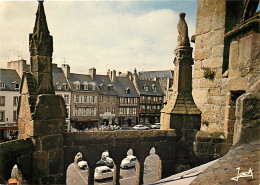 22 - Tréguier - La Place Du Martray Vue De La Cathédrale - CPM - Voir Scans Recto-Verso - Tréguier