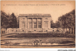 AJNP4-78-0355 - VERSAILLES - Palais Du Petit Trianon - Vue Sur Les Jardins - Versailles (Schloß)