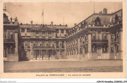 AJNP3-78-0306 - VERSAILLES - Palais De Versailles - La Cour De Marbre - Versailles (Schloß)