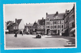 LAIGLE  PLACE DE LA HALLE - L'Aigle