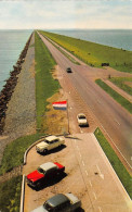 AFSLUITDIJK HOLLAND-FRIESLAND - Abschlussdeich Enclosing Dam La Digue - Autos Voitures Cars  Cpsm - Den Oever (& Afsluitdijk)