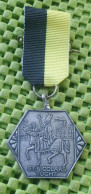Medaile   :  Sint Nicolaas Tocht / Sinterklaas Op Paard. -  Original Foto  !!  Medallion  Dutch / Saint Nicholas - Other & Unclassified