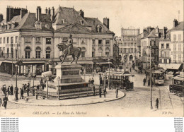D45  ORLEANS  La Place Du Martroi   ..... - Orleans