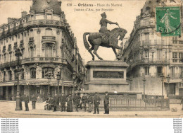 D45  ORLEANS  Place Du Martroi- Jeanne D' Arc, Par Foyatier   ..... - Orleans