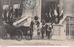 S M. ALPHONSE XIII A PARIS  Le Roi D'Espagne Gravit Les Marches Du Ministère Des Affaires Etrangères  ( ͡♥ ͜ʖ ͡♥) ♥ - Altri & Non Classificati