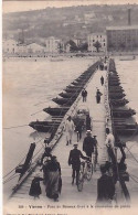 VIENNE          Pont De Bateaux Livré à La Circulation Du Public - Vienne